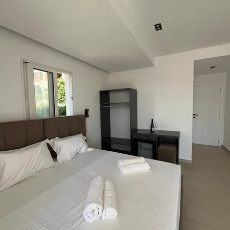 Del Mare Hotel *
