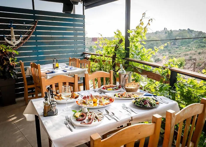 Del Mare 酒店 Sarandë